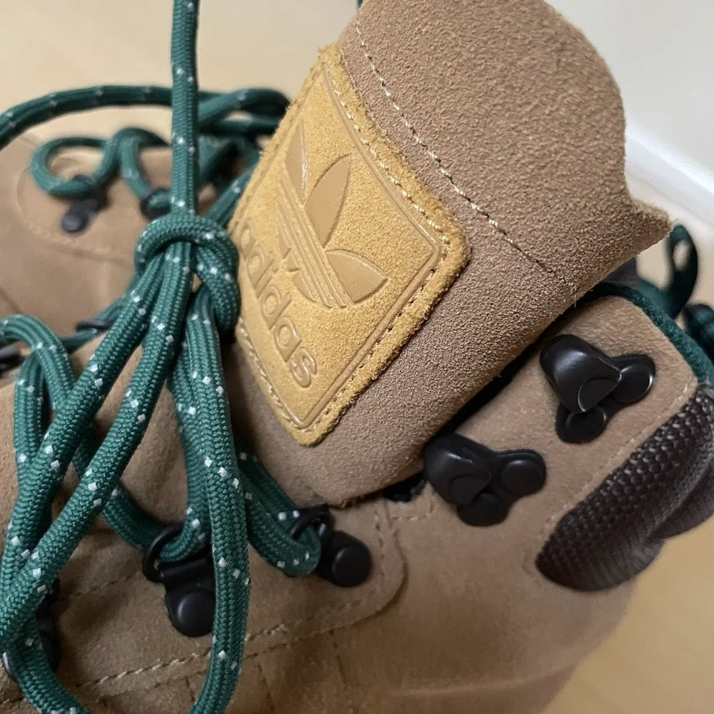 NEW‎ Adidas Original Jake Boots 2.0 hiking boots suede brown Men's 6.5 Women's 8